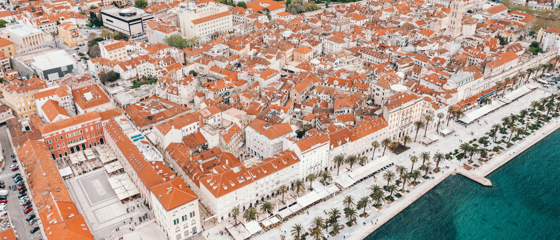 split town - solo female travel guide